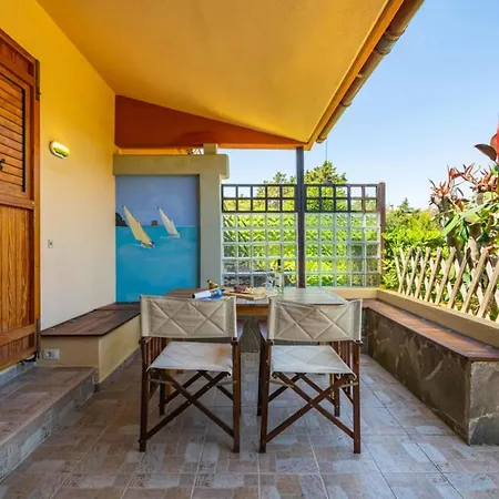 Comfortable Near Beaches Apartament